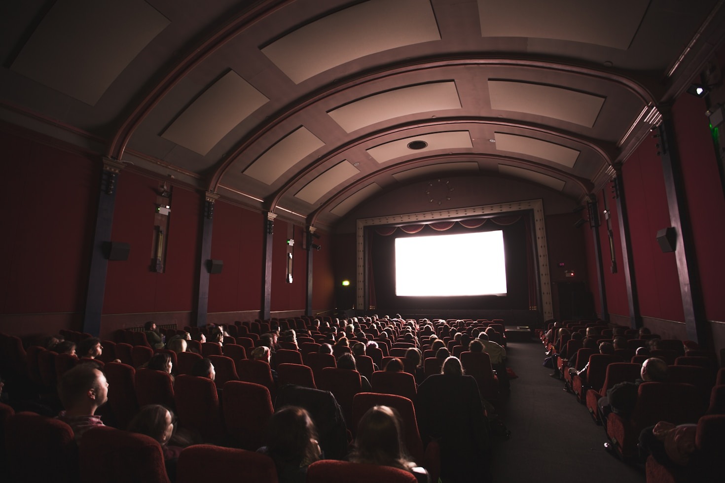 Oltre la superficie del racconto filmico